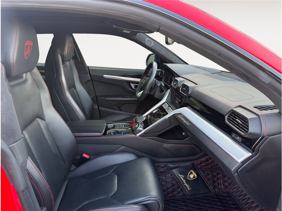 Used 2019 Lamborghini Urus AWD/4WD image 15