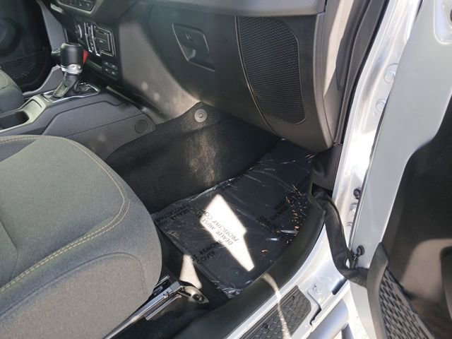 Used 2024 Jeep Wrangler Sport S image 30