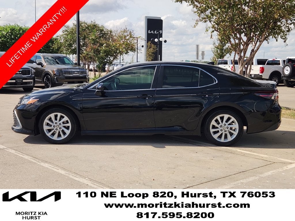 Used 2021 Toyota Camry LE FWD image 12