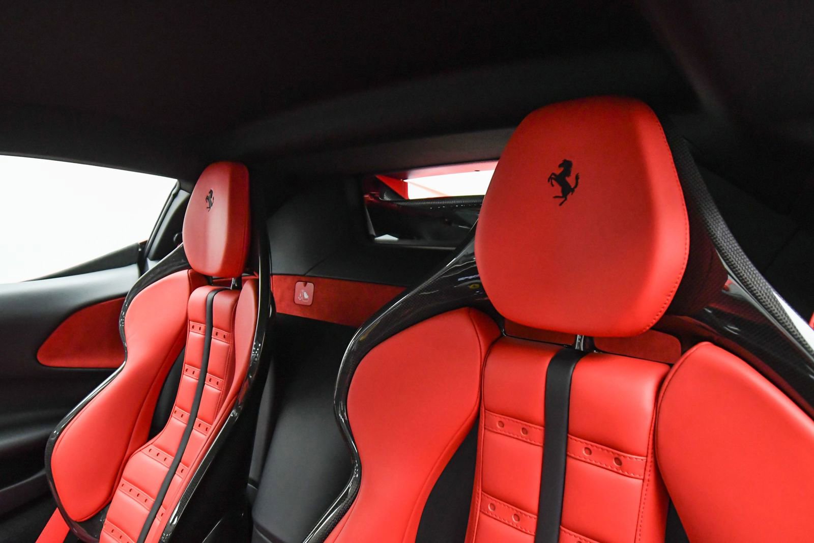 Used 2023 Ferrari SF90 Stradale image 59