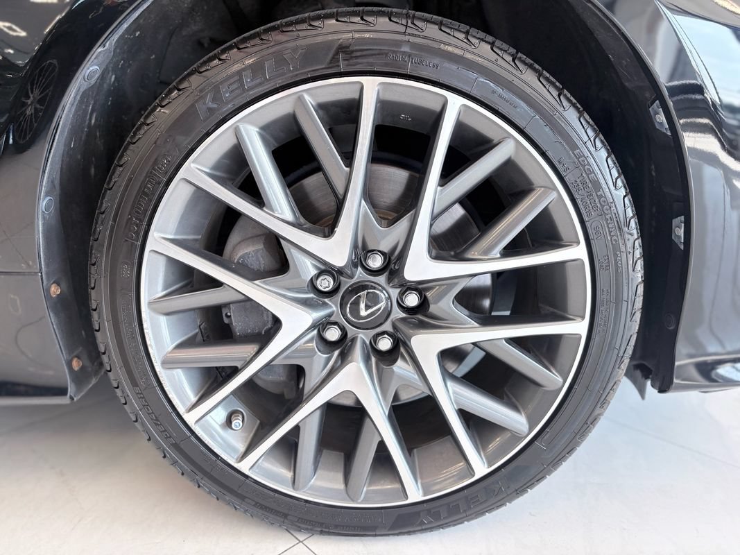 Used 2017 Lexus RC 300 AWD image 39