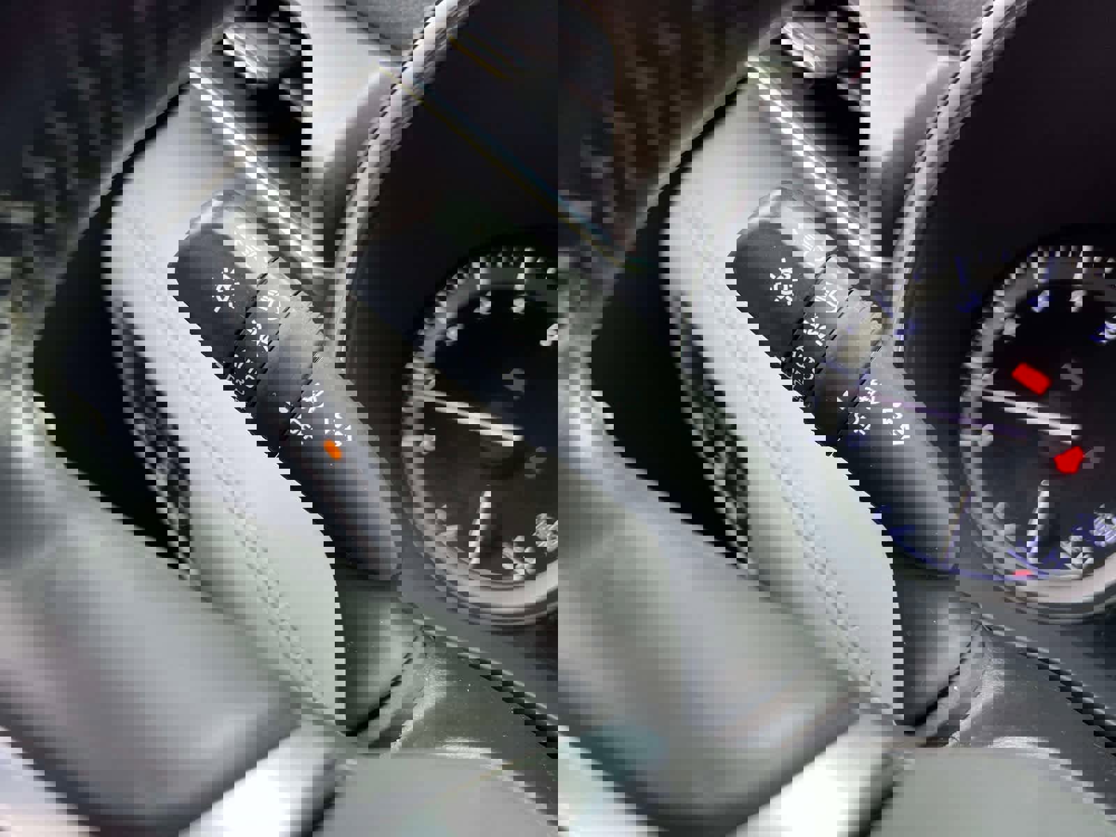 Used 2021 Toyota Highlander Limited image 33