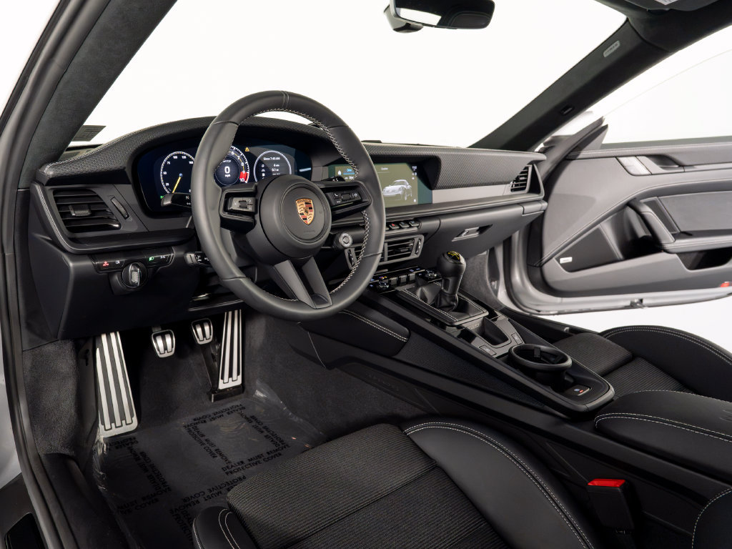 Certified 2026 Porsche 911 GT3 RWD image 4