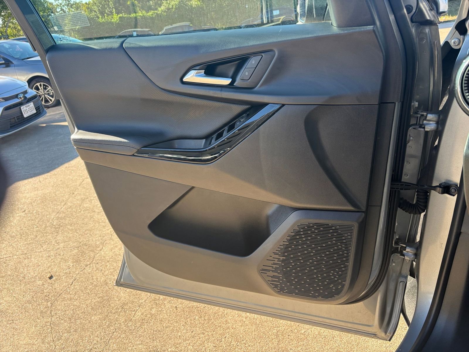 Used 2025 Chevrolet Equinox LT image 20