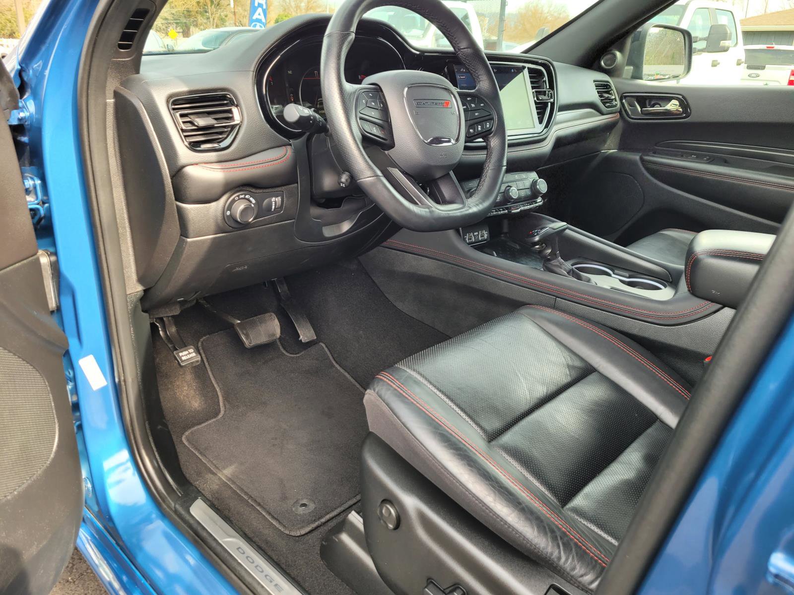 Used 2025 Dodge Durango GT image 11
