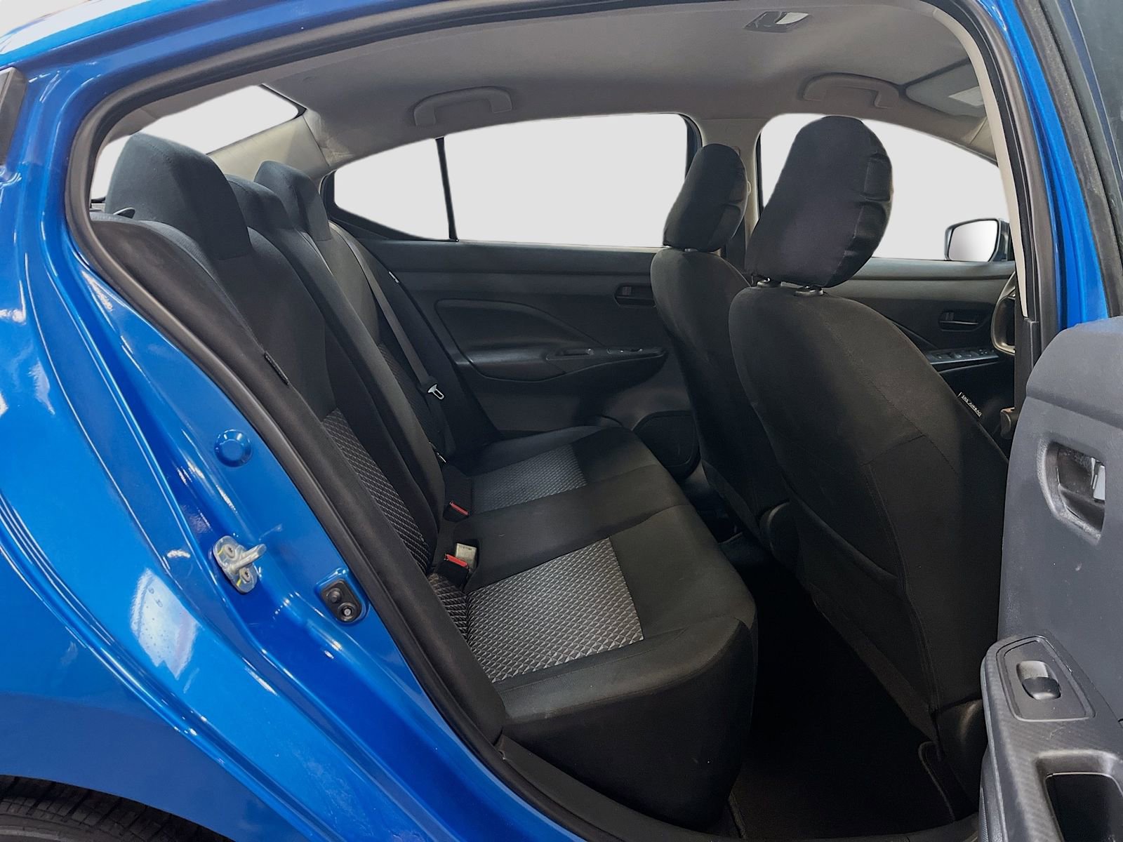 Used 2024 Nissan Versa S w/ S Plus Package image 24