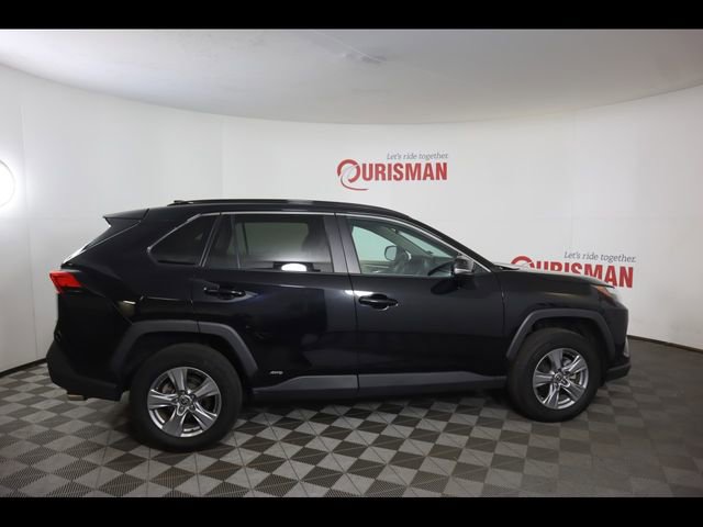 Used 2022 Toyota RAV4 XLE w/ Convenience Package AWD/4WD image 10