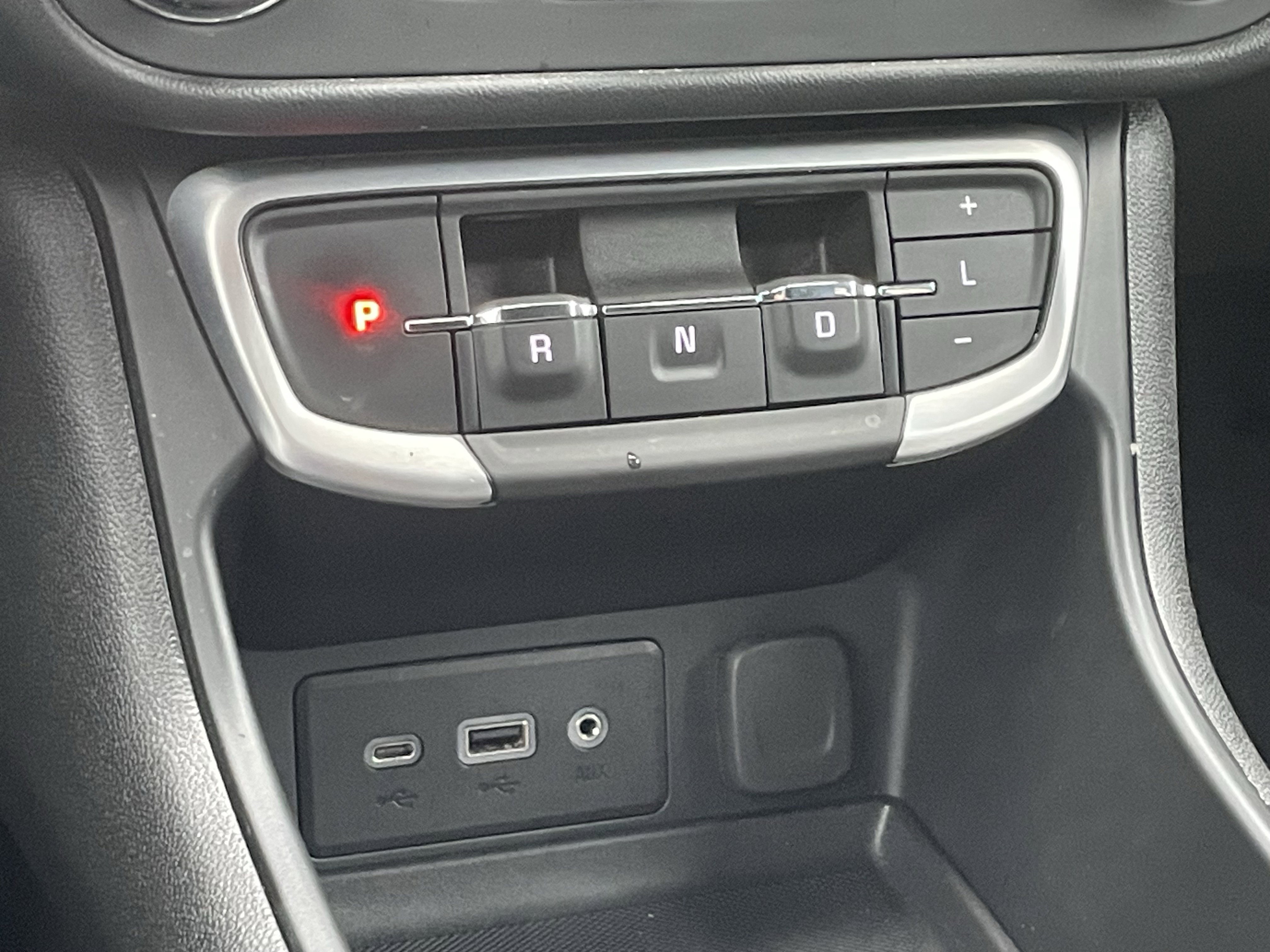 Used 2023 GMC Terrain SLE w/ Driver Convenience Package AWD/4WD image 23