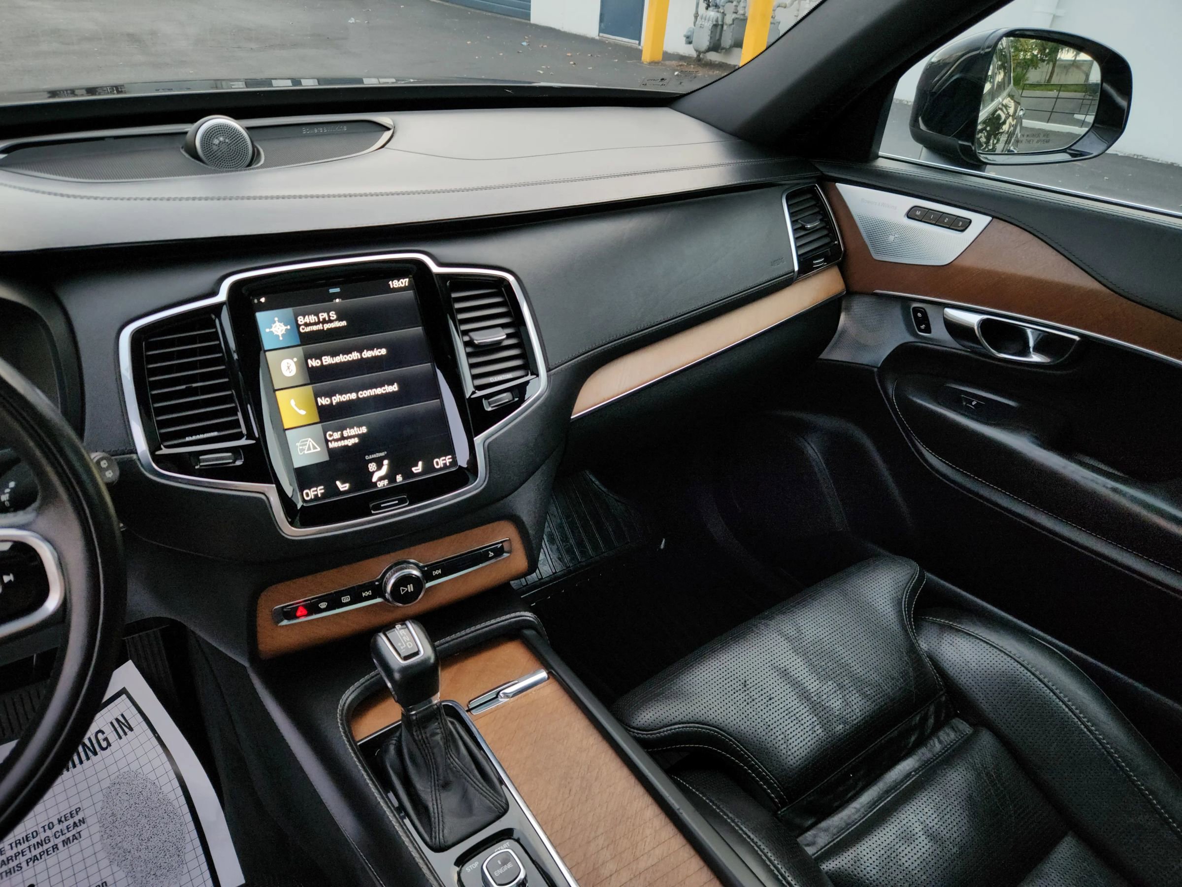 Used 2016 Volvo XC90 T6 Inscription w/ Vision Package AWD/4WD image 10