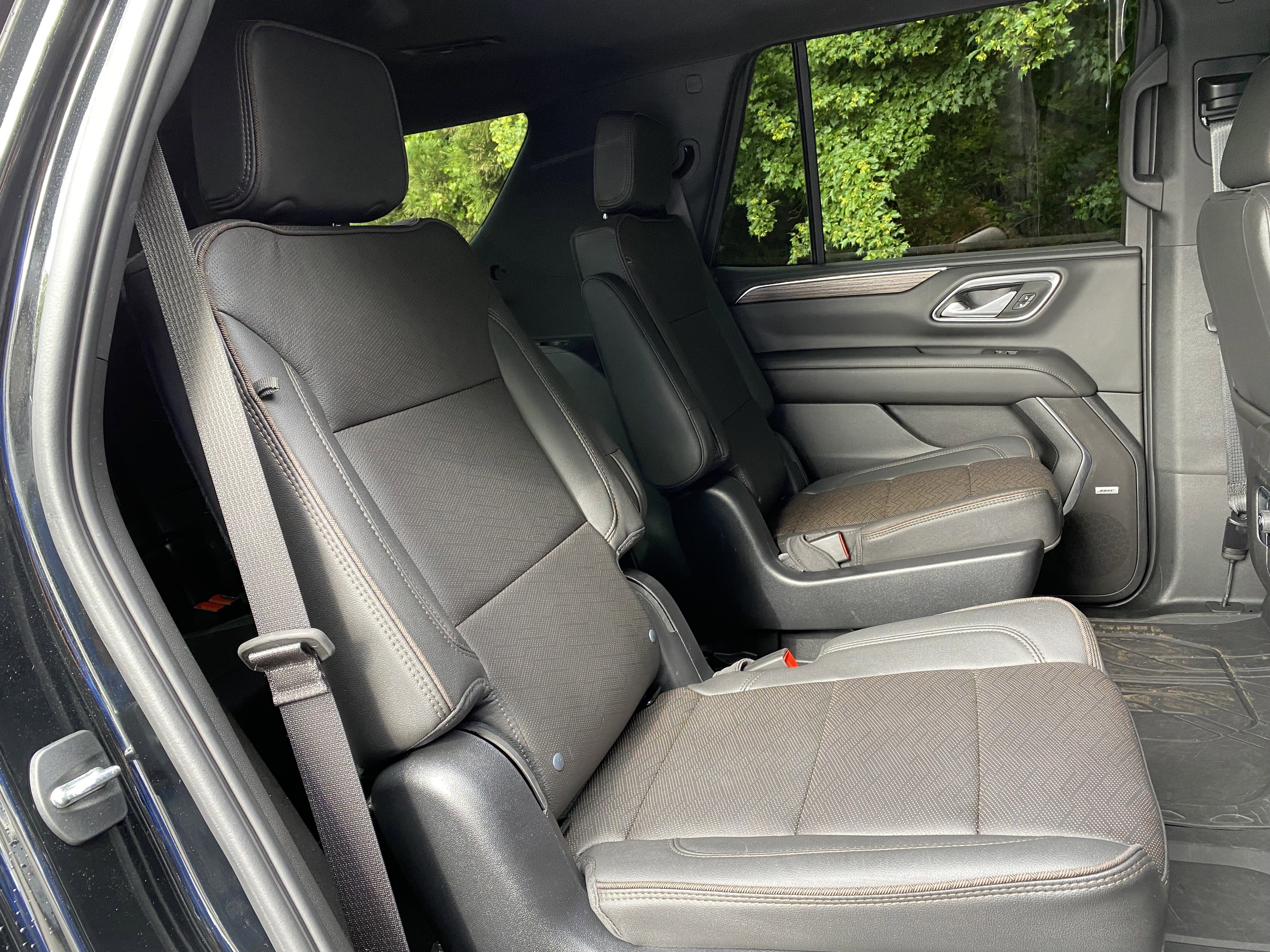 Used 2024 Chevrolet Tahoe High Country AWD/4WD image 38
