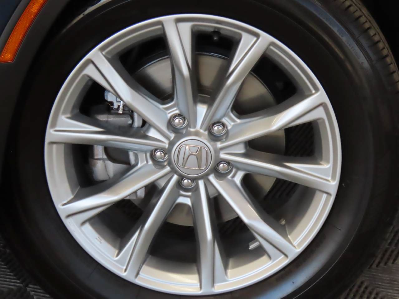 Used 2024 Honda CR-V EX-L image 6