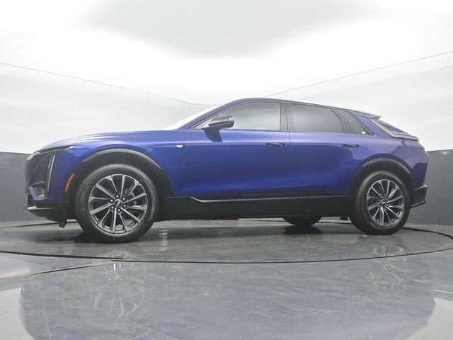 New 2026 Cadillac Lyriq Sport w/ LPO, Floor Liner Package AWD/4WD image 45
