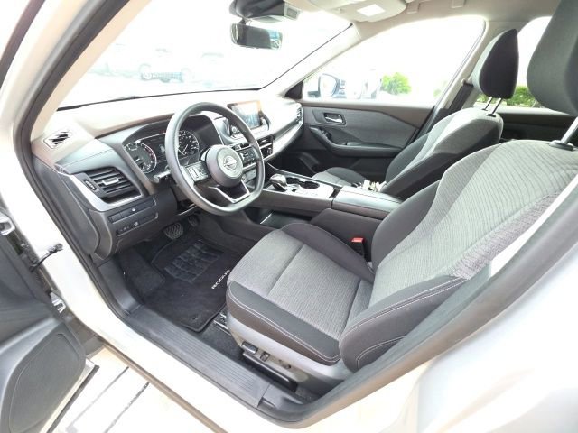 Used 2023 Nissan Rogue SV image 12