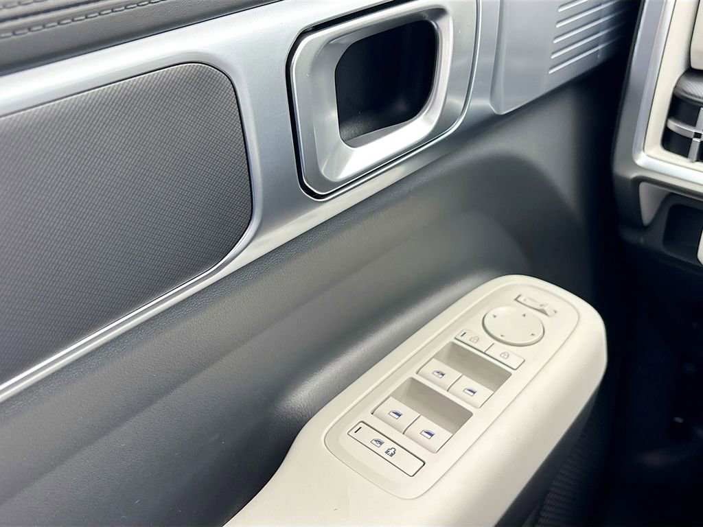 New 2026 Hyundai Santa Fe SE image 17