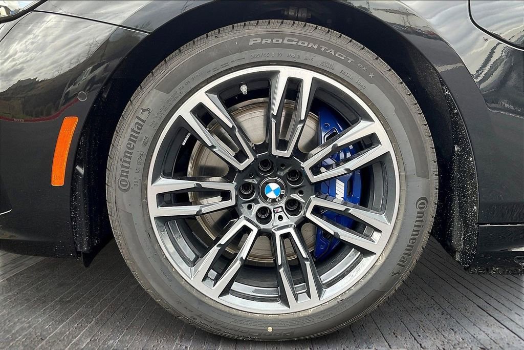 New 2026 BMW 550e xDrive AWD/4WD image 13