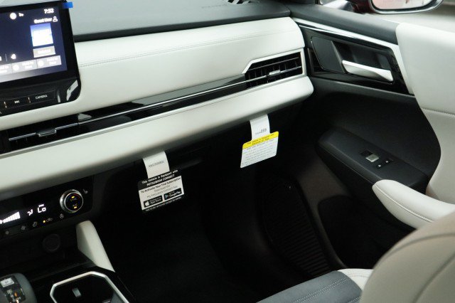 New 2026 Mitsubishi Outlander SE FWD image 20