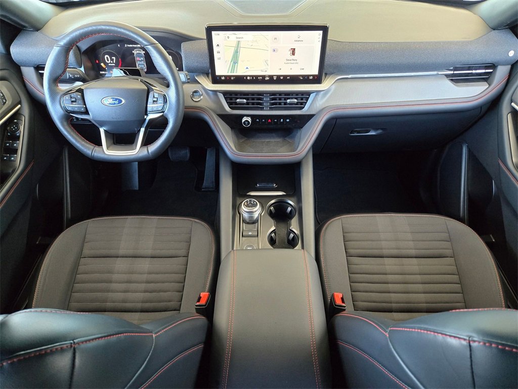 Used 2025 Ford Explorer ST-Line w/ ST-Line Street Pack image 16