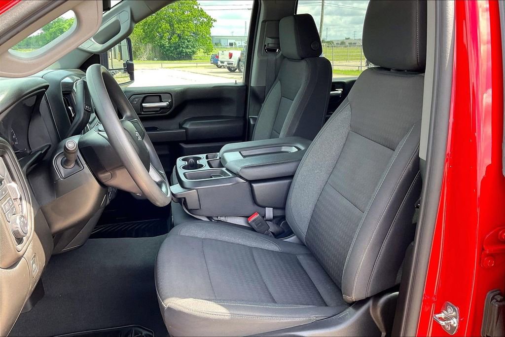 Used 2025 Chevrolet Silverado 2500 Custom w/ Custom Value Package AWD/4WD image 18