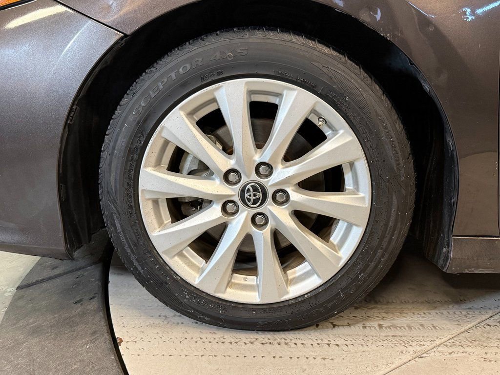 Used 2018 Toyota Camry LE FWD image 24