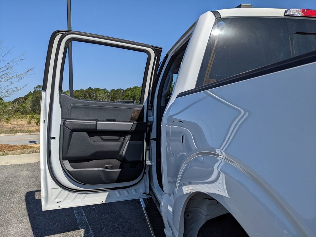 Used 2023 Ford F150 Lariat w/ FX4 Off-Road Package AWD/4WD image 58