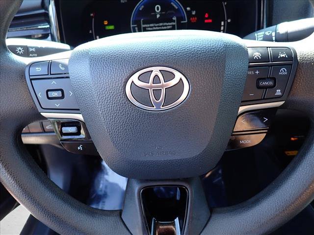 Certified 2025 Toyota Camry LE FWD image 14