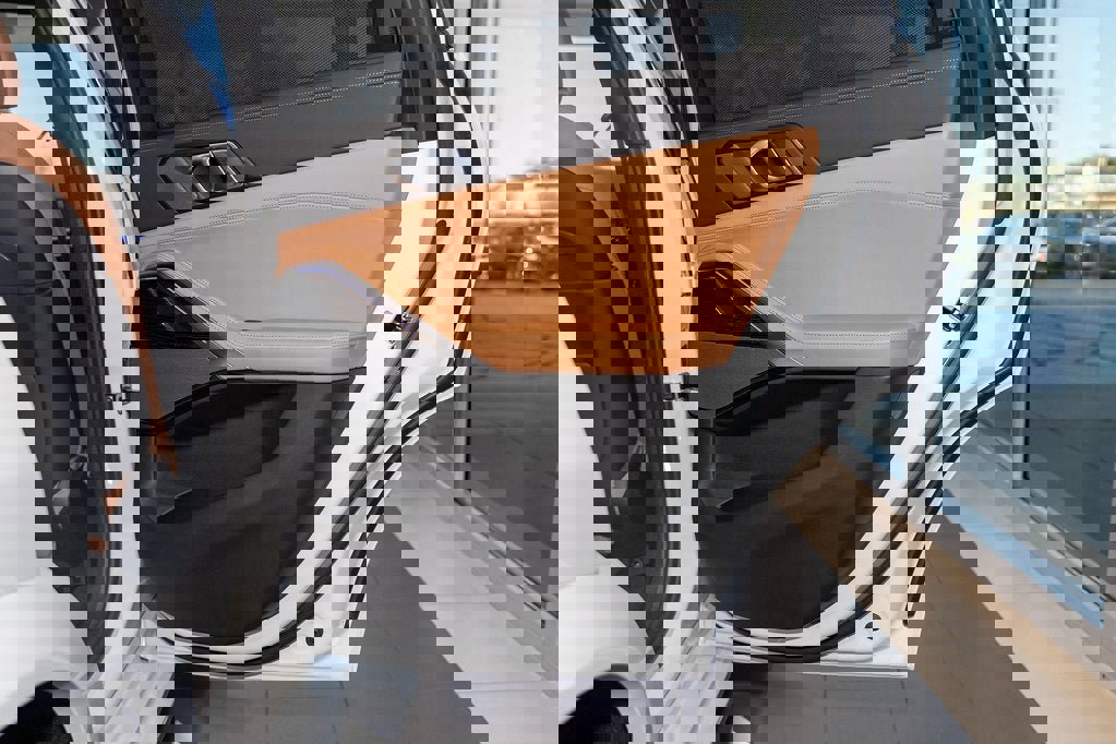 New 2026 BMW X6 M60i image 37