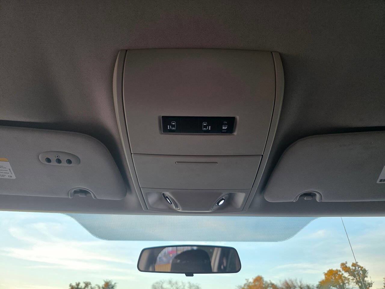 Used 2012 Dodge Grand Caravan Crew image 36