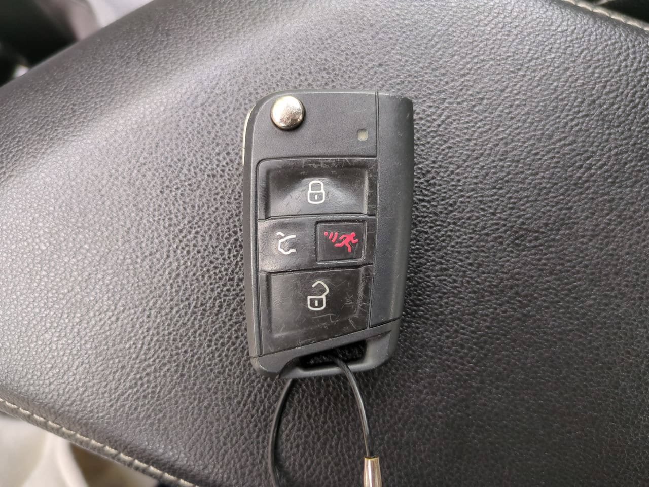 Used 2025 Volkswagen Jetta Sport FWD image 26