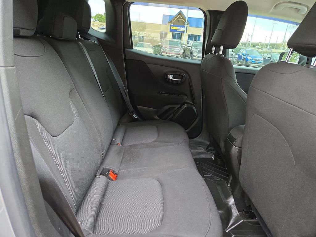Used 2021 Jeep Renegade Sport image 29