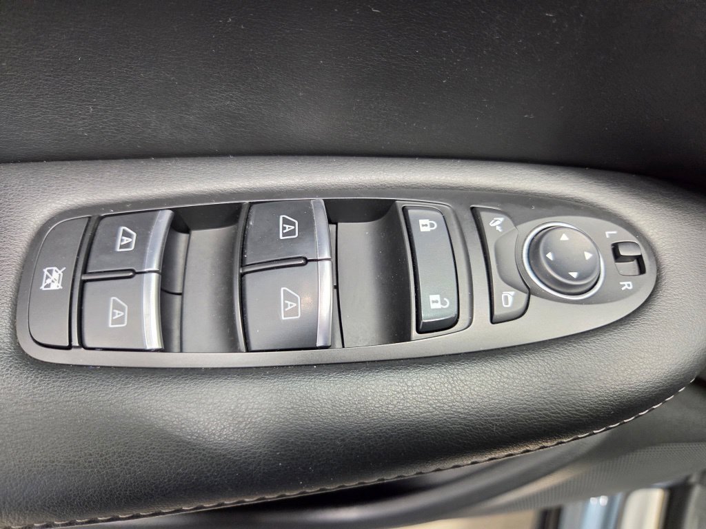 Used 2024 INFINITI QX55 Luxe w/ Cargo Package AWD/4WD image 26