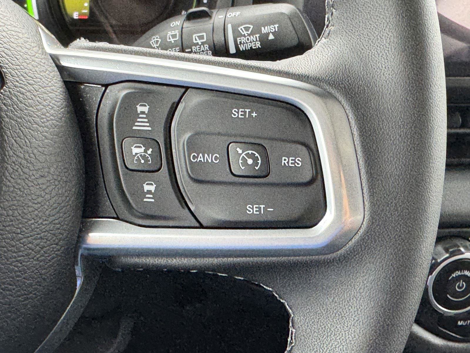 Certified 2025 Jeep Wrangler Sahara image 21