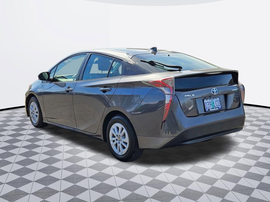 Used 2016 Toyota Prius Two image 4