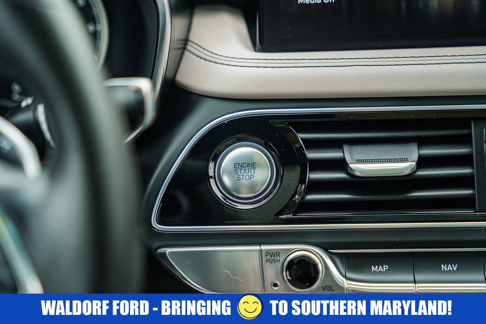 Used 2023 Genesis G70 3.3T w/ Sport Prestige Package image 26