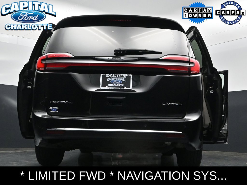 Used 2024 Chrysler Pacifica Limited FWD image 40