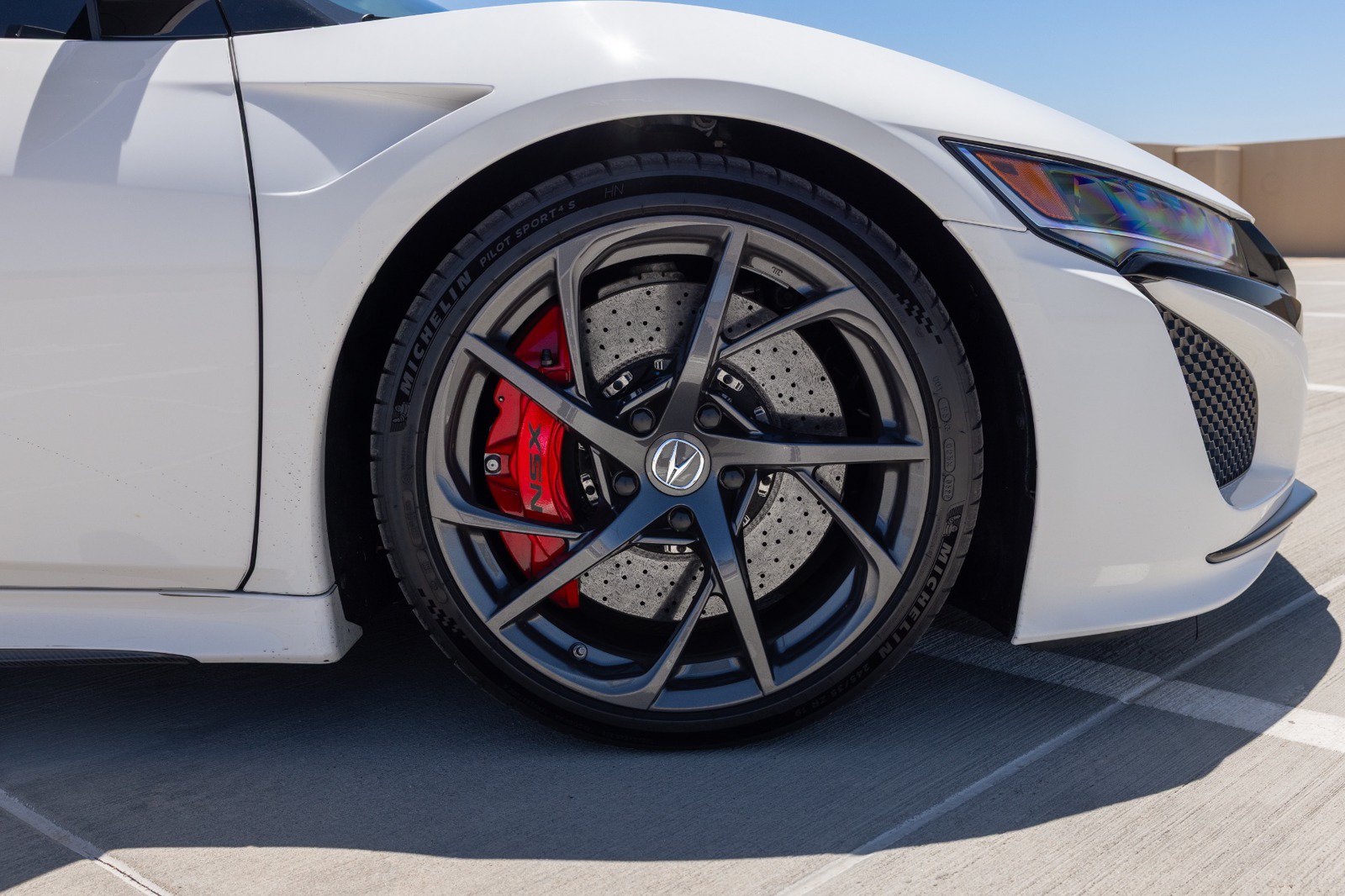 Used 2017 Acura NSX AWD/4WD image 26