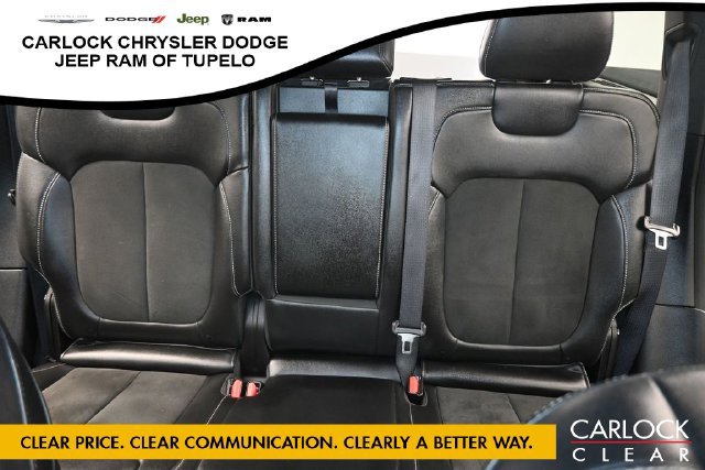 Used 2023 Jeep Grand Cherokee Altitude AWD/4WD image 23