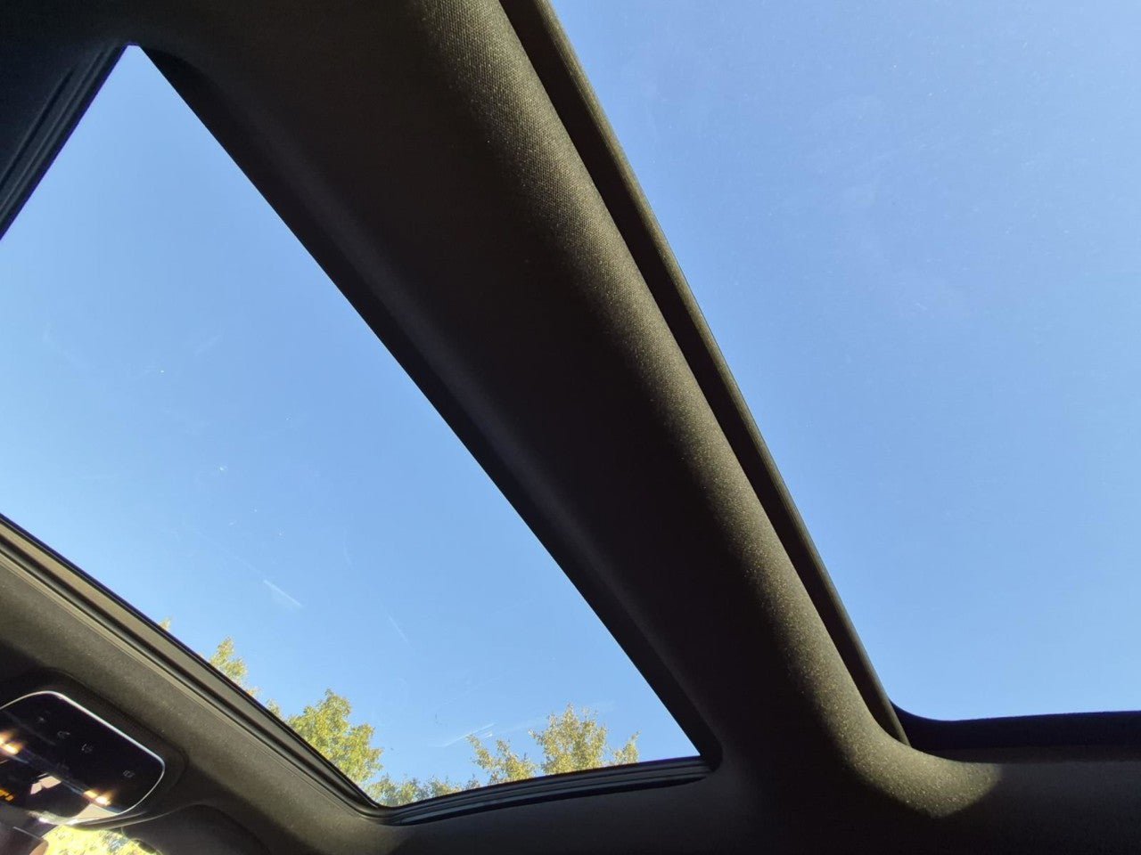 Used 2023 Mercedes-Benz C 300 Sedan image 18