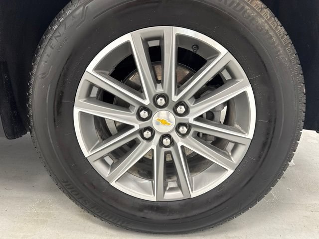 Used 2023 Chevrolet Traverse LT FWD image 34