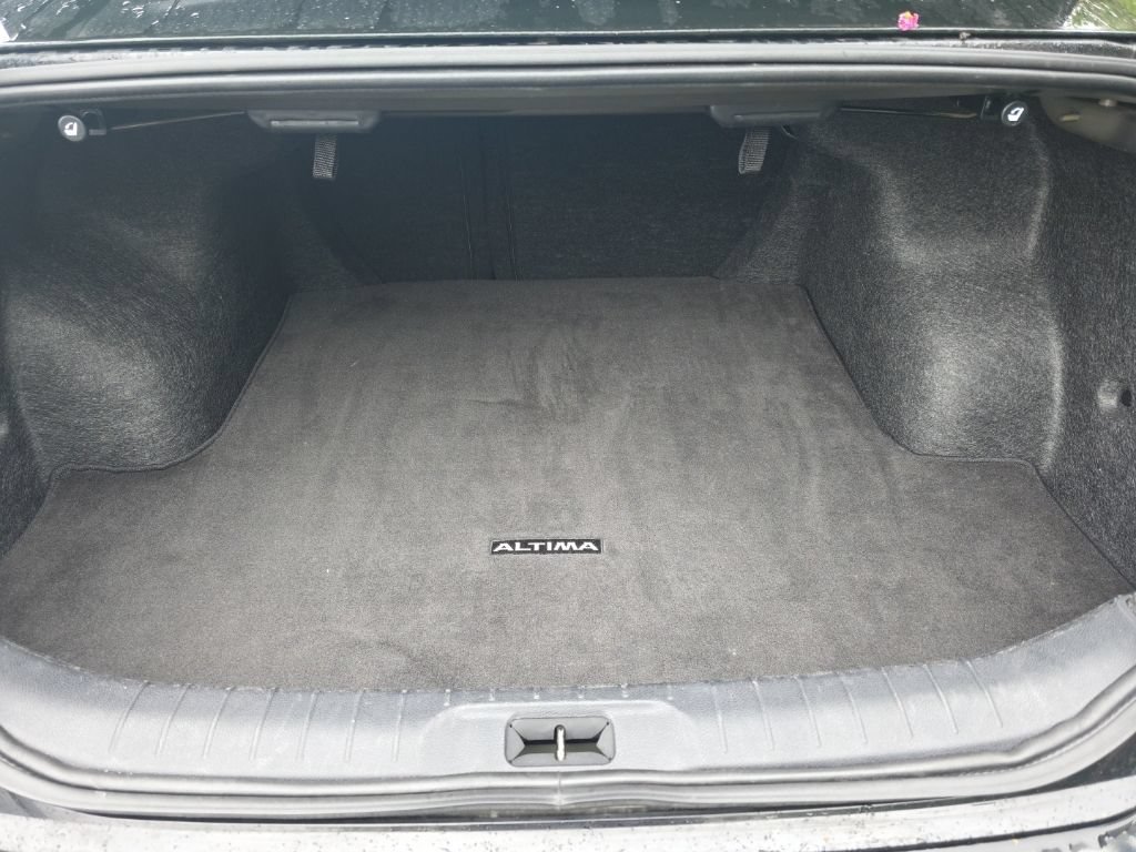 Certified 2025 Nissan Altima 2.5 SV FWD image 17
