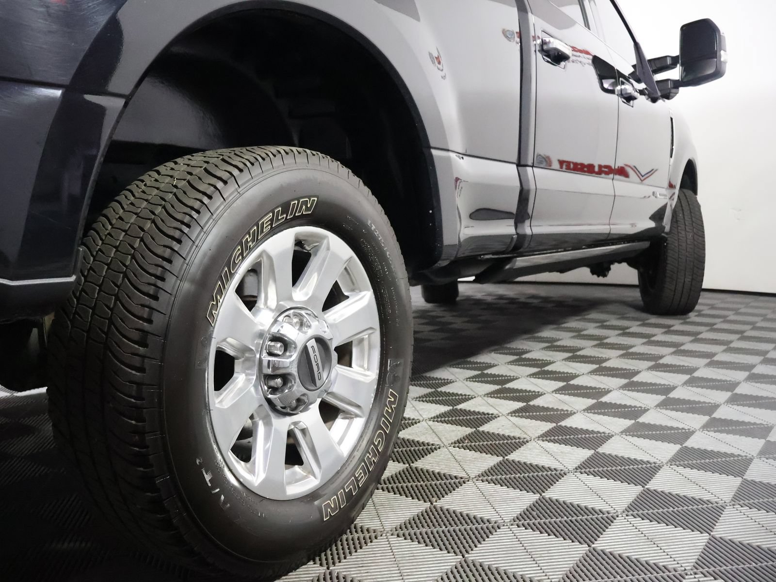 Used 2020 Ford F250 Platinum AWD/4WD image 11