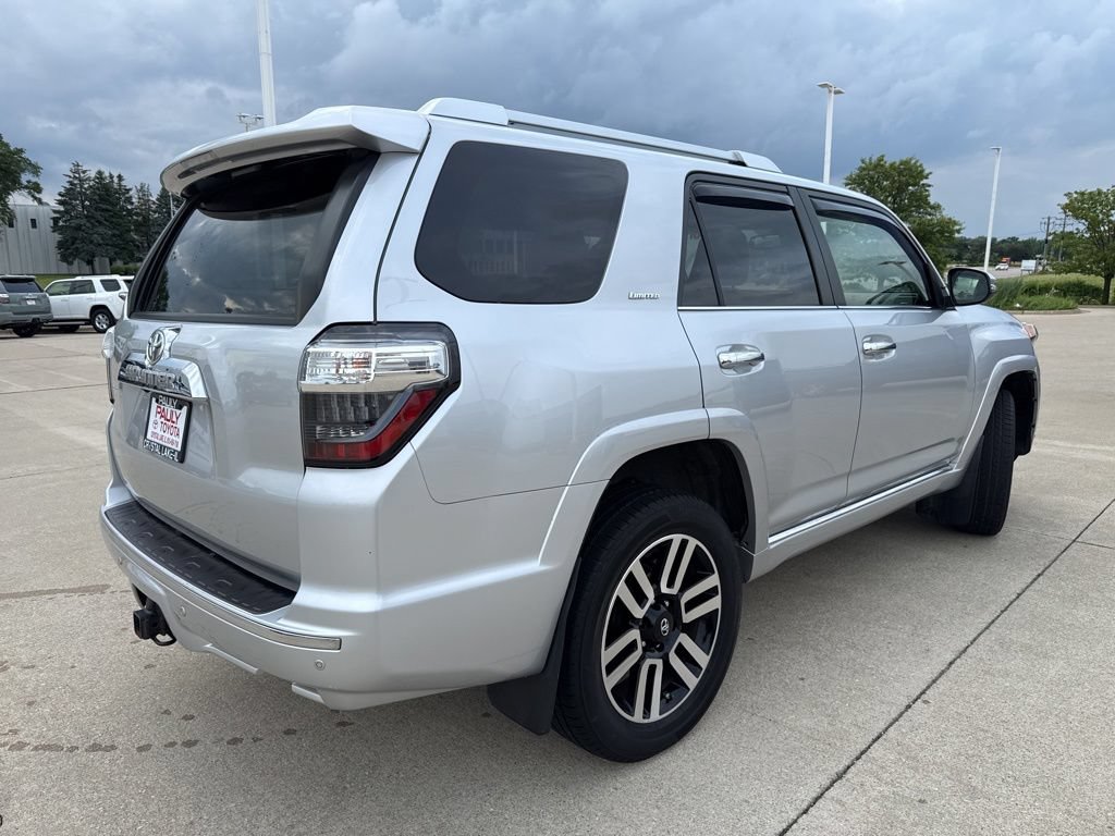 Used 2014 Toyota 4Runner Limited AWD/4WD image 3