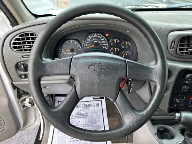 Used 2004 Chevrolet TrailBlazer LS w/ LS Preferred Equipment Group AWD/4WD image 14