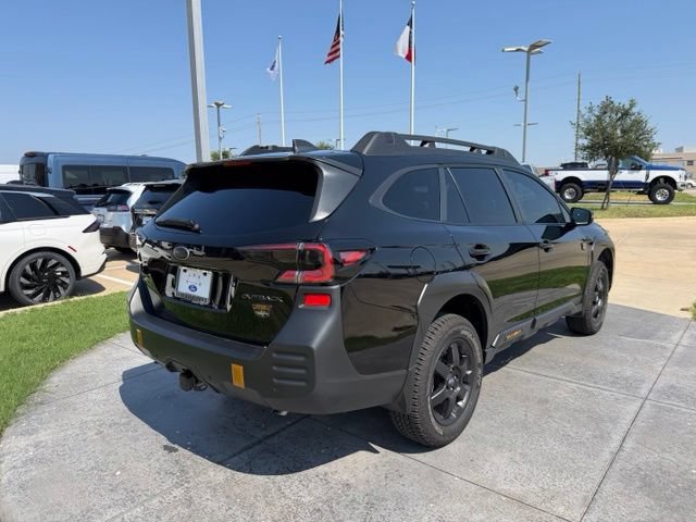 Used 2025 Subaru Outback Wilderness AWD/4WD image 6