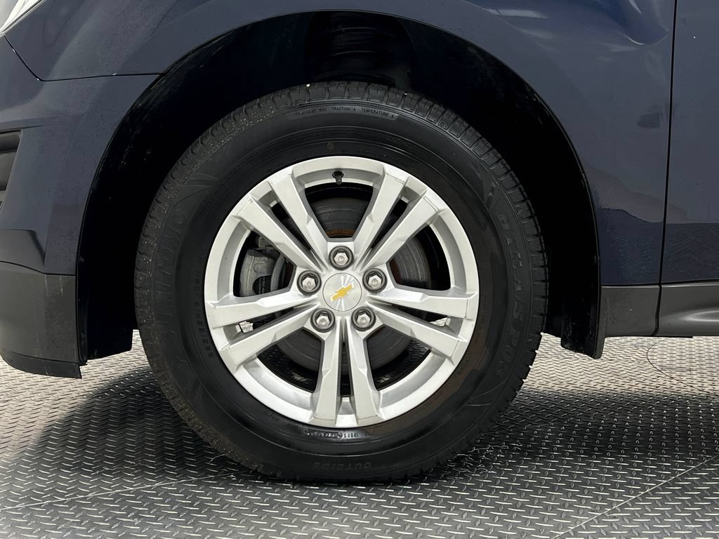 Used 2017 Chevrolet Equinox LS FWD image 35