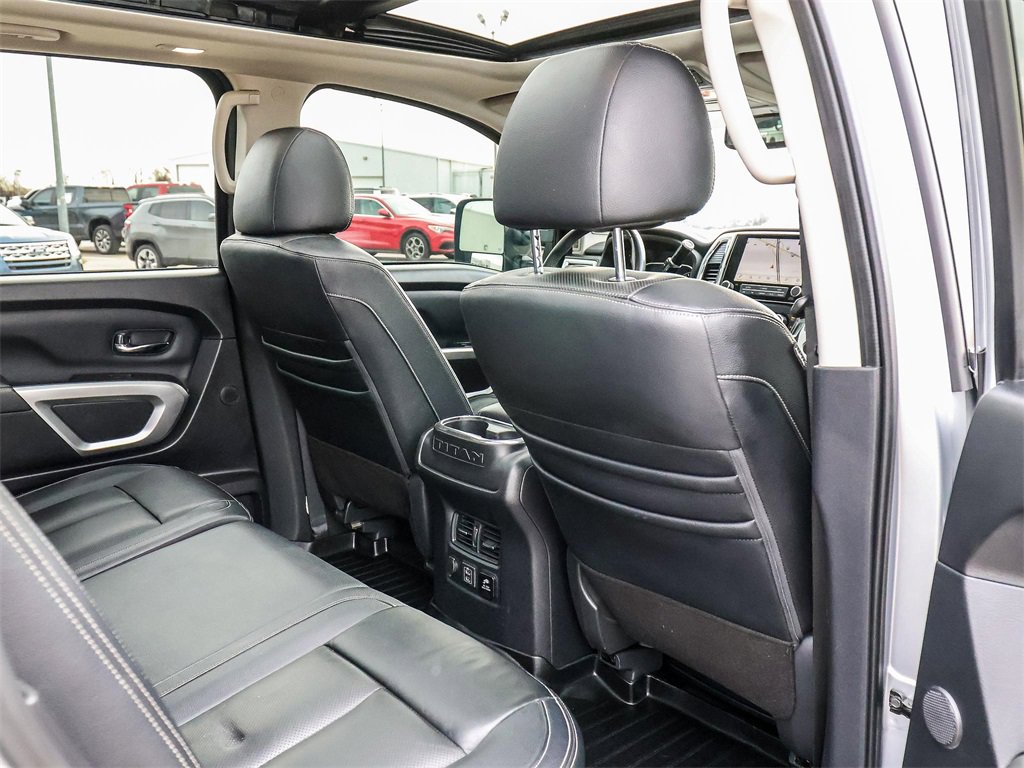 Used 2020 Nissan Titan SL w/ Moonroof Package image 25