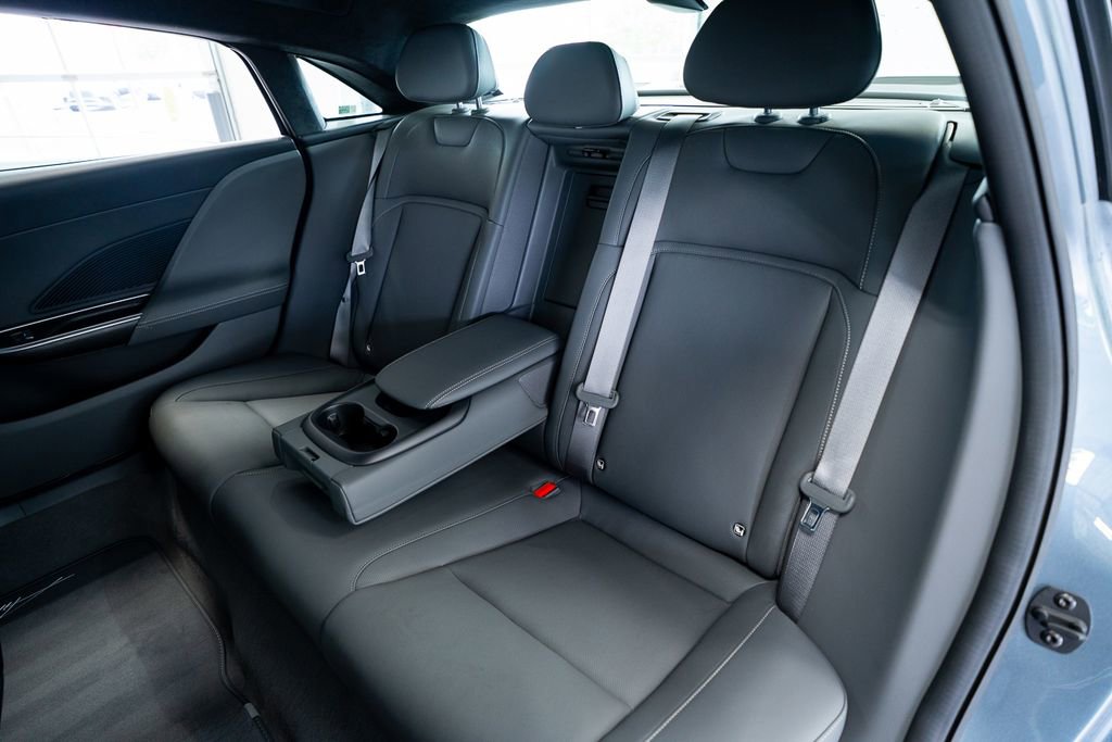 Used 2024 Lucid Air Touring AWD/4WD image 43