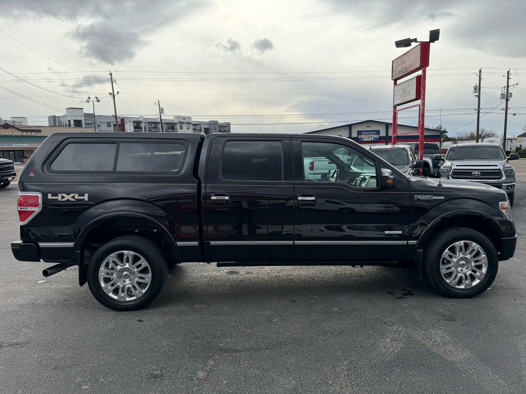 Used 2014 Ford F150 Platinum image 6