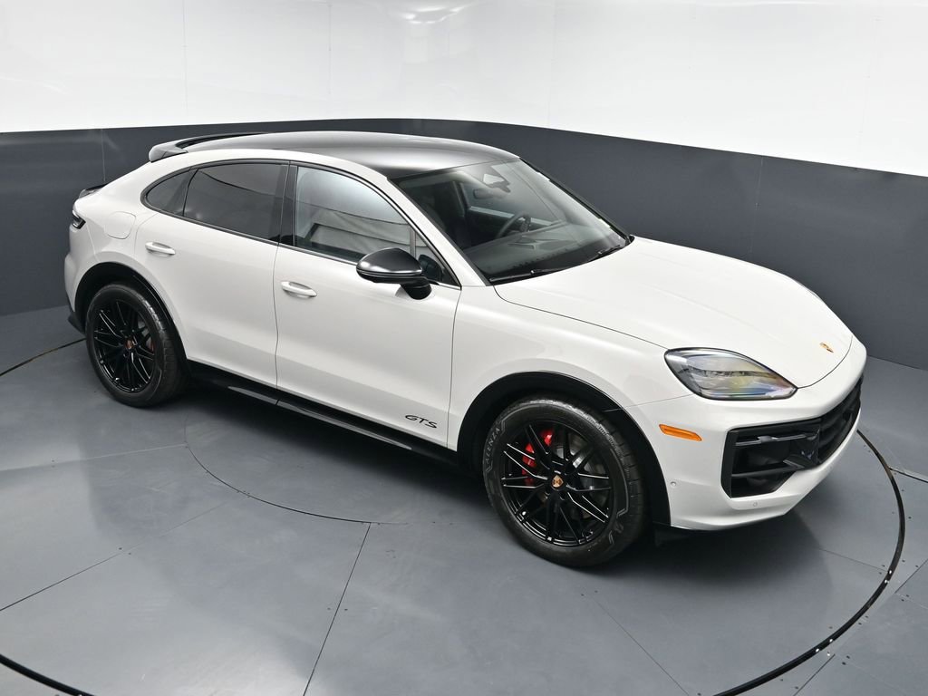 New 2026 Porsche Cayenne GTS image 18