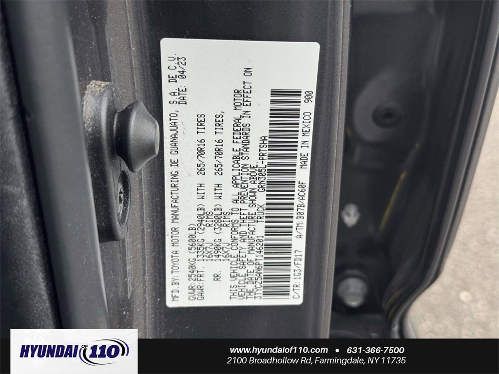 Used 2023 Toyota Tacoma TRD Off-Road image 16