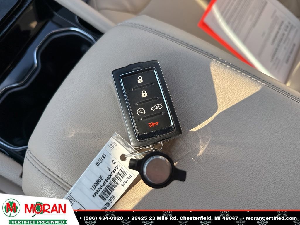 Used 2023 Jeep Grand Cherokee L Limited image 35